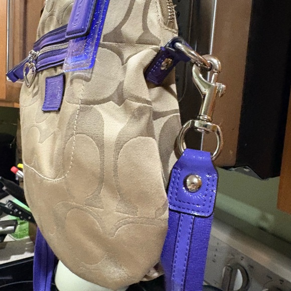 Coach poppy  Beige and Purple Women's Bag - Picture 3 of 10